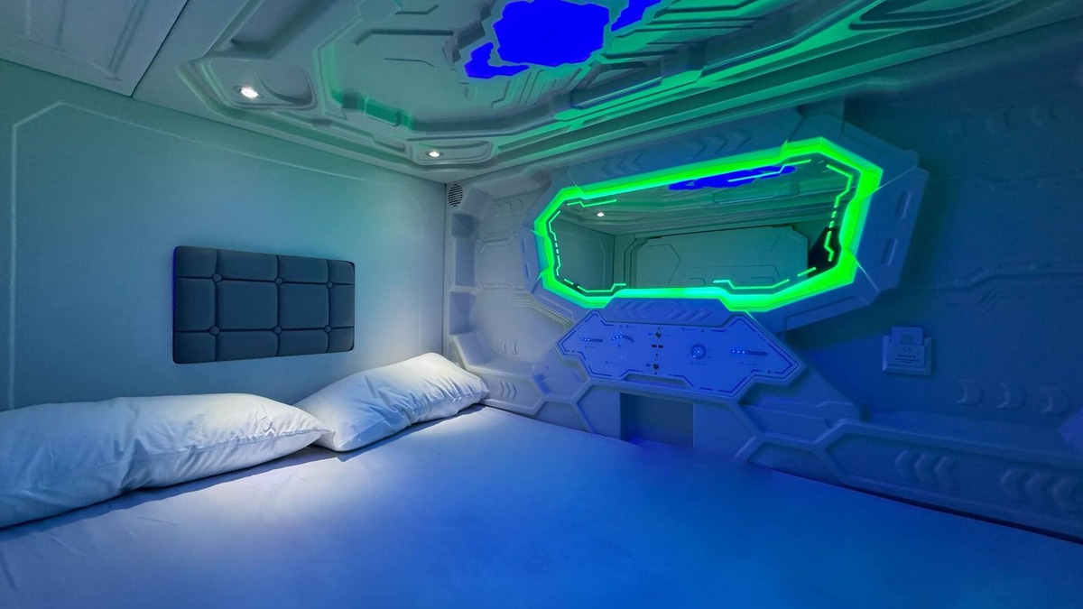 Moscardo Hotel | Hostel Space Capsule