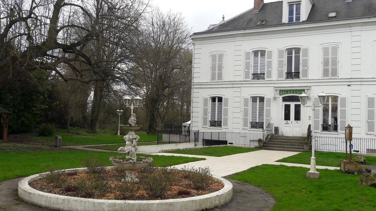 Nangis Hotel | Hostellerie du Châtel Les Billettes