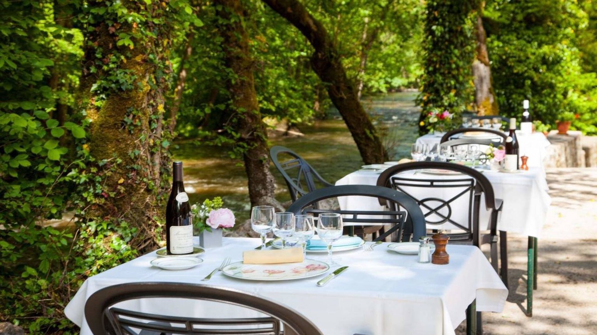 Avallon Hotel | Hostellerie du Moulin des Ruats