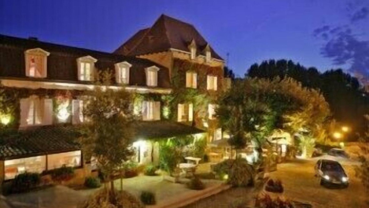 Les Eyzies Hotel | Hostellerie Du Passeur