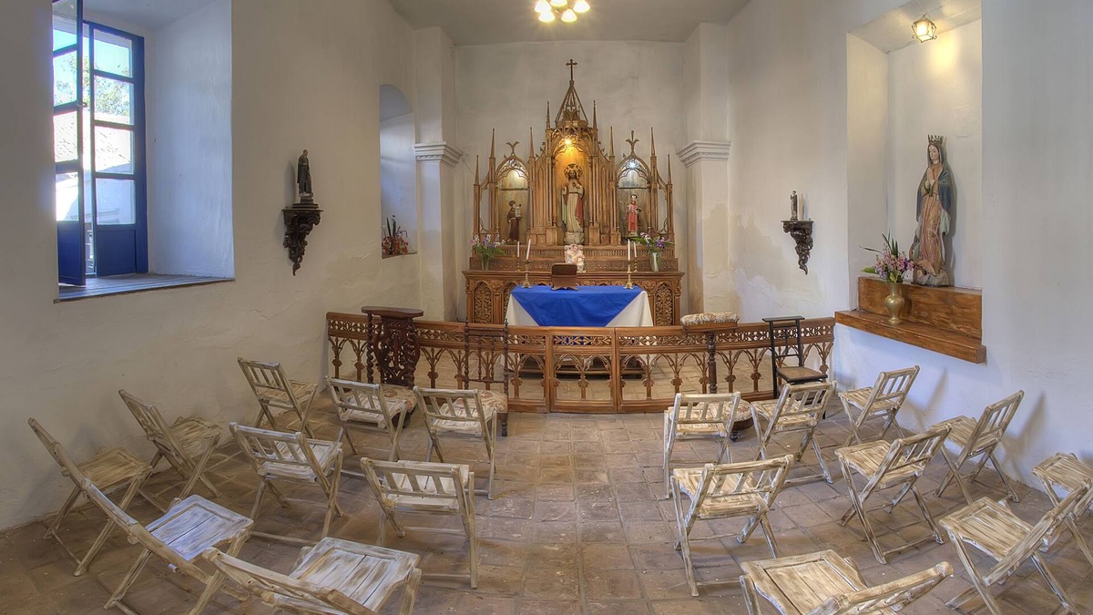 San Juan de Iluman Hotel | Hosteria Hacienda Pinsaqui