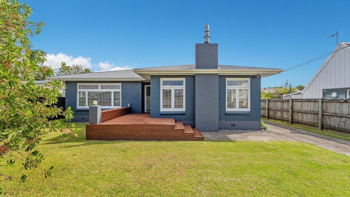Whitianga House | Hosts on the Coast Blue Water Breeze