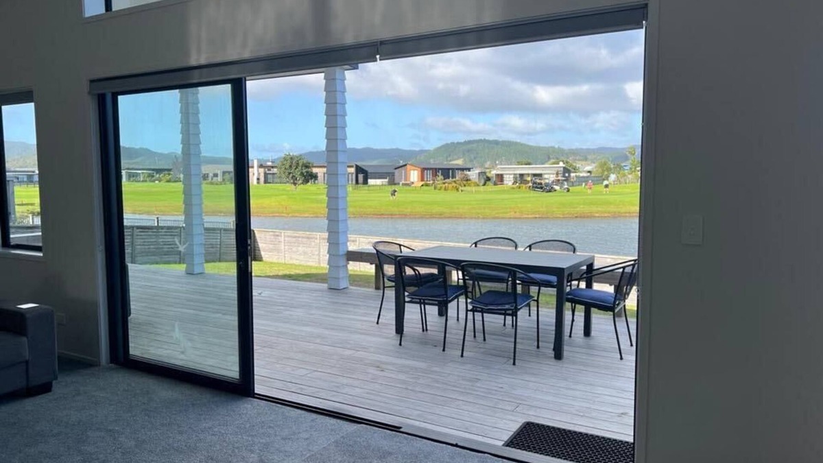 Matarangi House | Hosts on the Coast Lake View