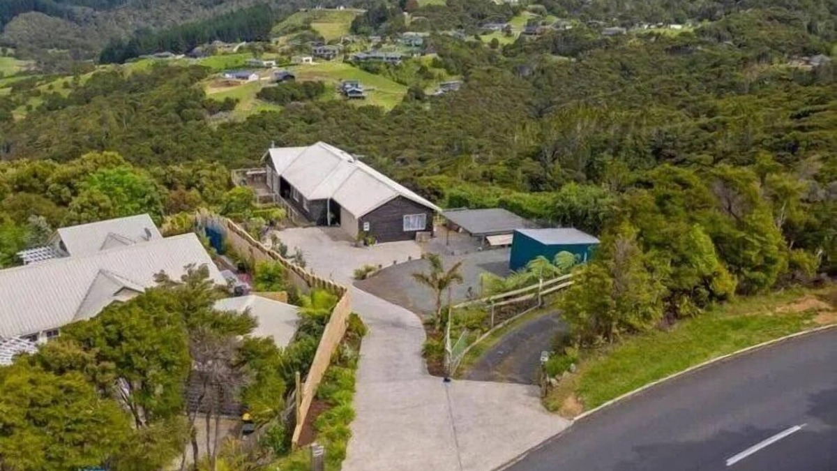 Whitianga House | Hosts on the Coast Rural Sea & Vista