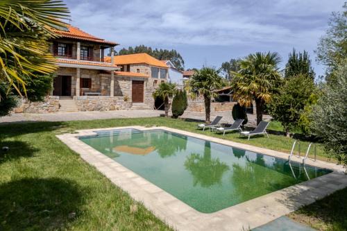 Gondalaes House | HostWise - Country Villa w/Pool, Court & Views