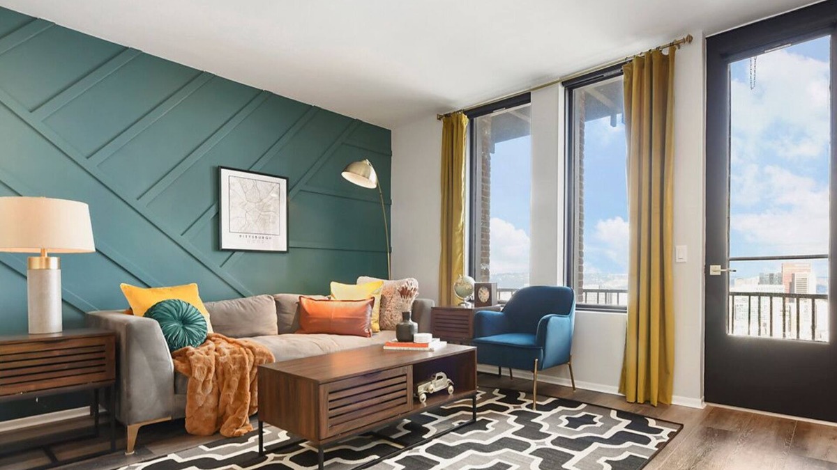 Mount Washington Apartment | ★ HostWise Stays ★ Grandview Ave - Private Balcony with Stunning Skyline Views!