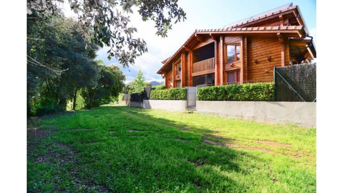 Sant Esteve de Palautordera Apartment | HOTEL / APARTMENT SOMLOM 1