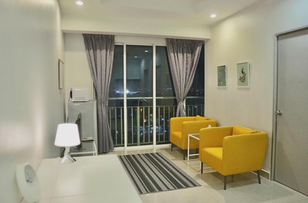 Seksyen 13 Apartment | HOT! Niki Menara U2 - City Centre - Aeon Mall - WiFi Netflix - MSU