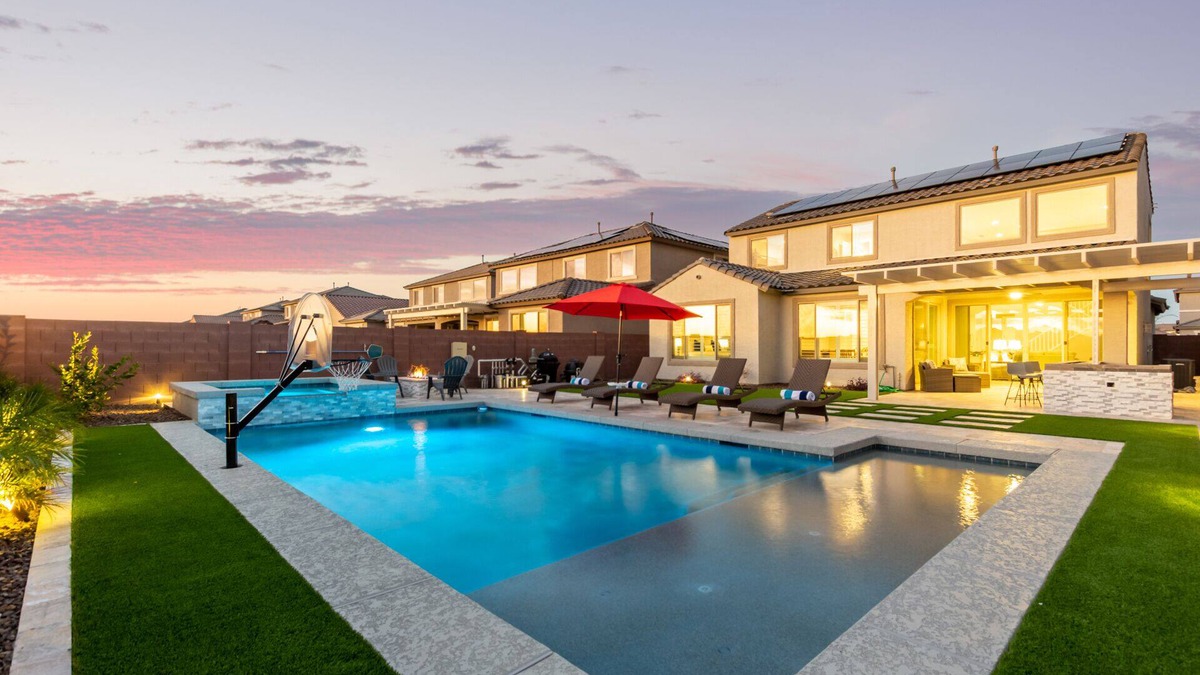 Surprise House | Hot Pool, Mountain Views, Nothin Gets Better Than This!