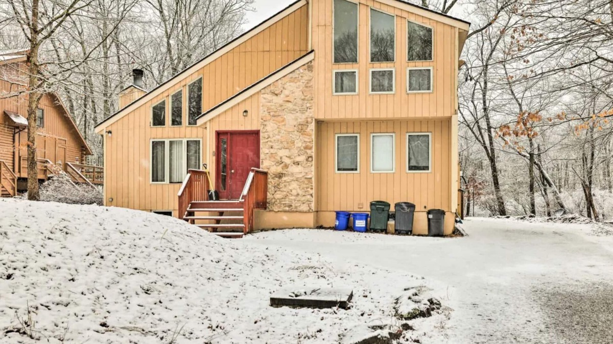 Pocono Mountain Lake House | Hot tub 112 jets, wood fireplace, A/C, sauna, strong Wi-Fi