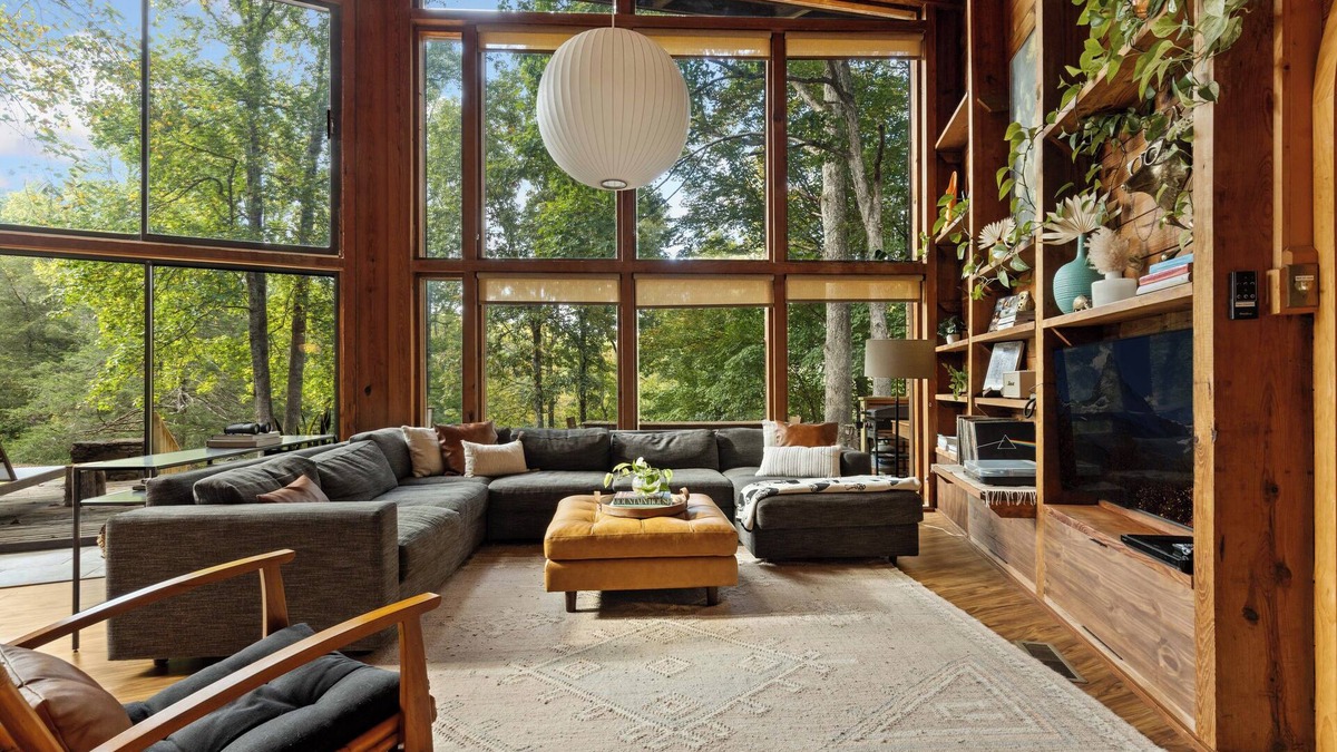 Parthenon Cabin | Hot Tub + 2 Cabins + 30 Acre on Little Buffalo River-Ozark National Forest