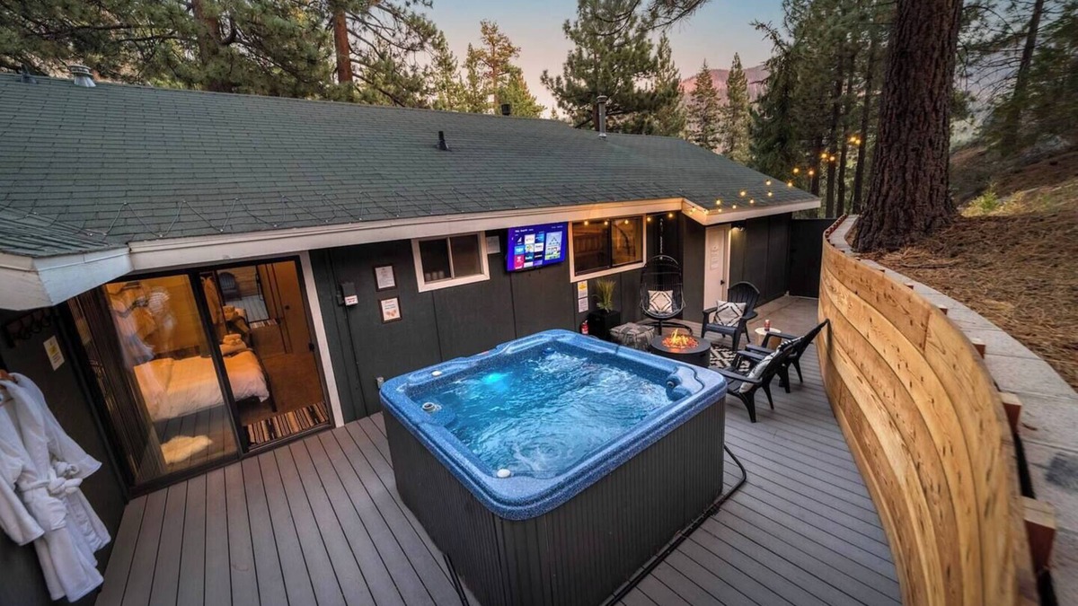 Tahoe Village House | Hot tub, fire pit, 6 min to beach & ski, sleeps 6
