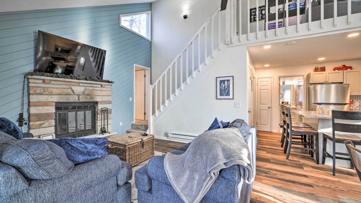 Tobyhanna Cottage | Hot Tub, Fire Pit & Game Room: Tobyhanna Home!
