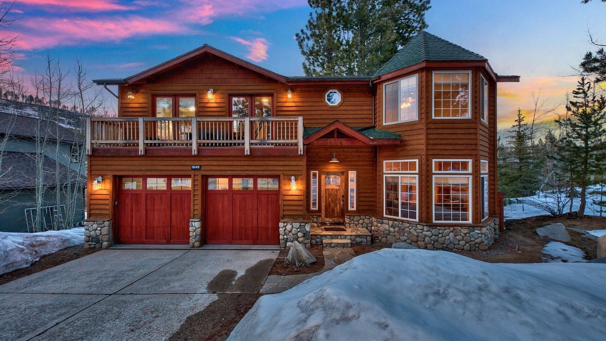Mountain View Estates Cabin | Hot Tub, FREE EV Charger, Trails, Bunk Beds, Games, Foosball
