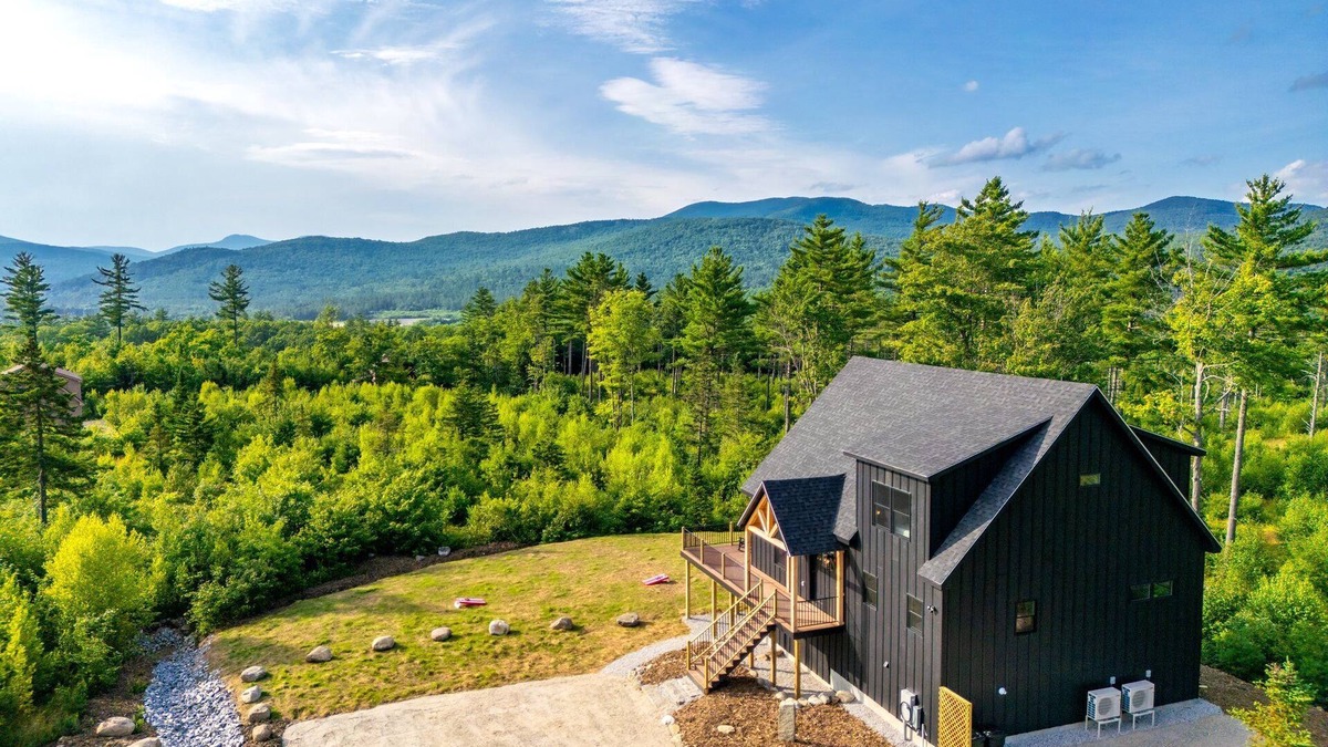 Sunday River Area Cabin | Hot Tub, GameRoom, Fire Pit, close-by Sunday River, Mountain views, Dog friendly
