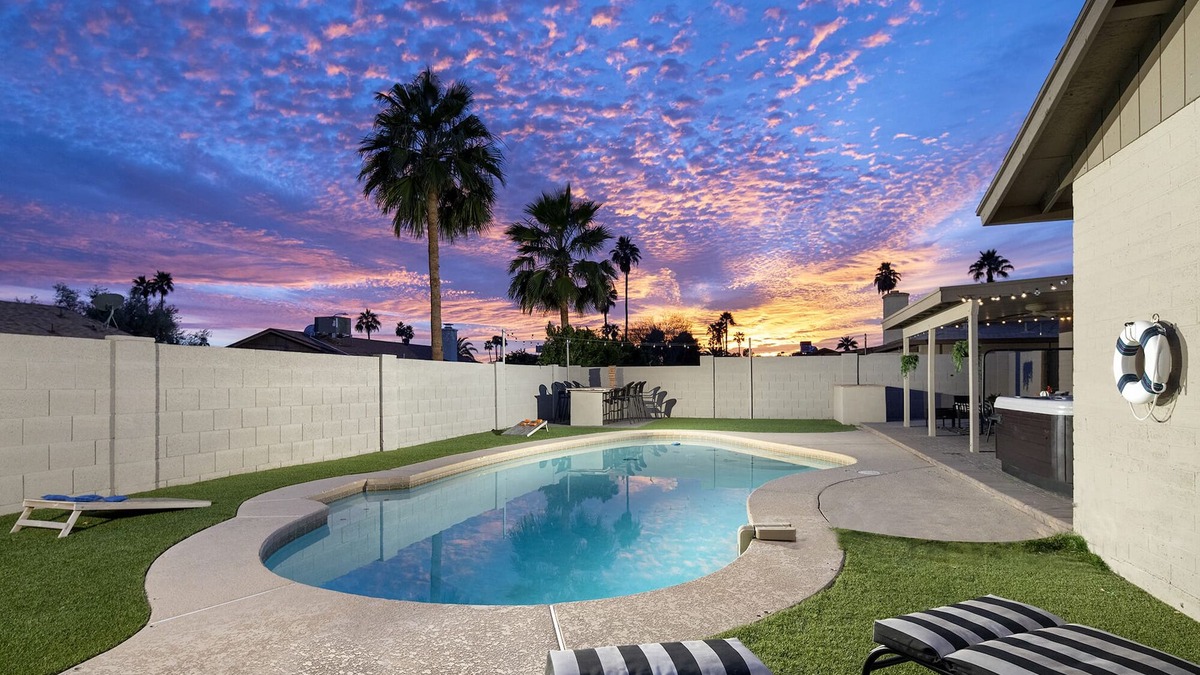 La Paz At Desert Springs House | HOT TUB HEATED POOL Close to Dining & Shopping