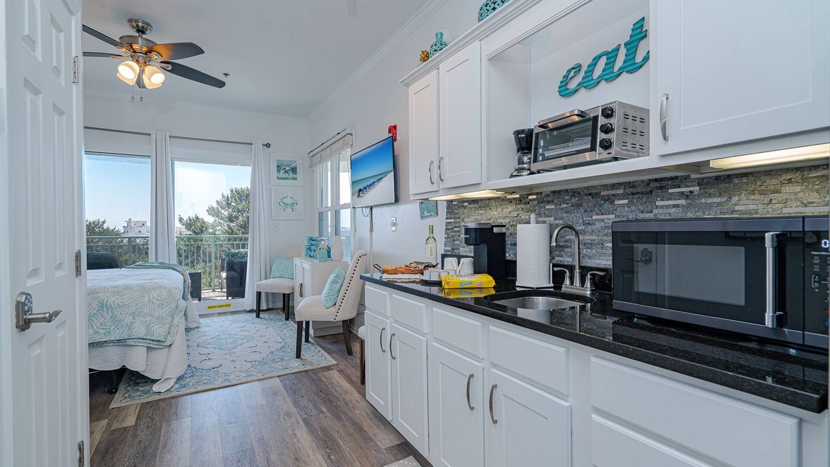 Seacrest Beach Condo | Hot tub is on, Double size Balcony, Free Bikes,30 A between Aly’s & Rosemary