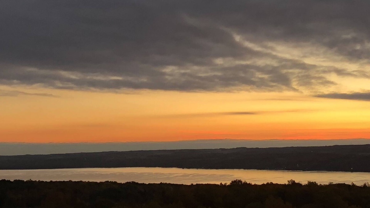Bristol Hills House | Hot Tub. Lake Views. Wine Country & Golf. Your Canandaigua Escape Awaits!