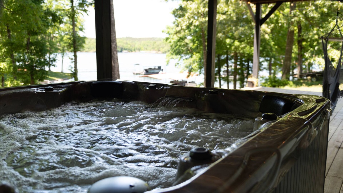 Jasper House | Hot Tub! Lakefront Home - Fire Pit, Kayaks, & Two-Story Dock