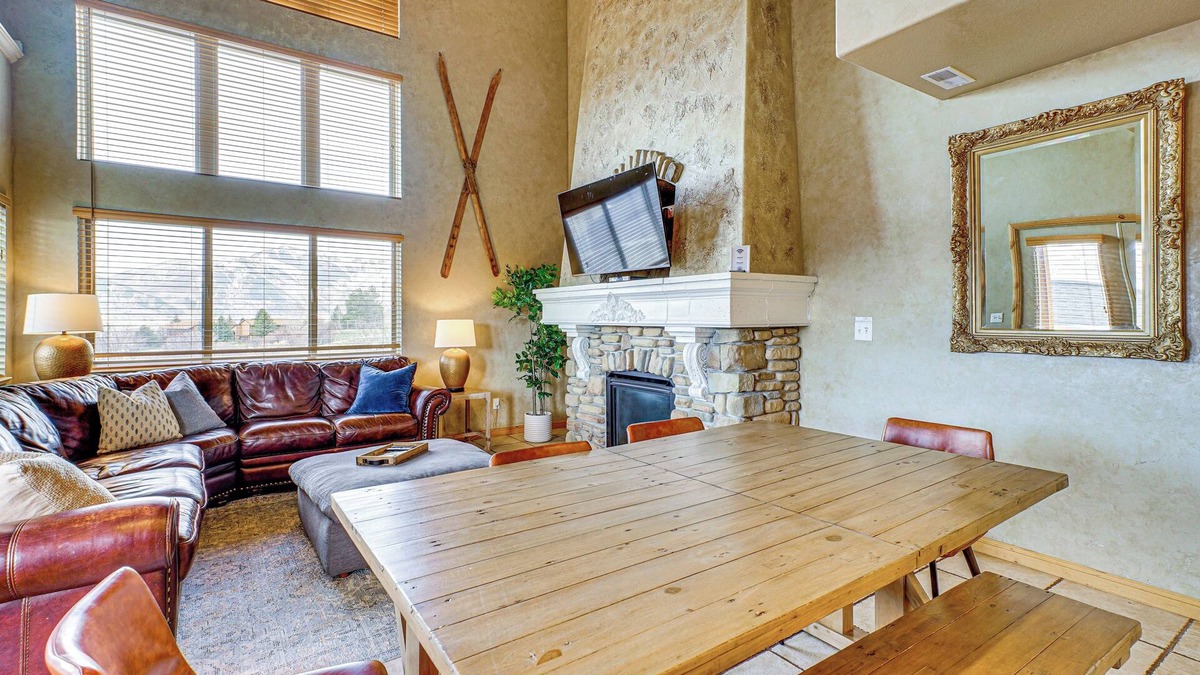 Wolf Creek House | Hot Tub & Mtn-View Deck: Townhome in Eden