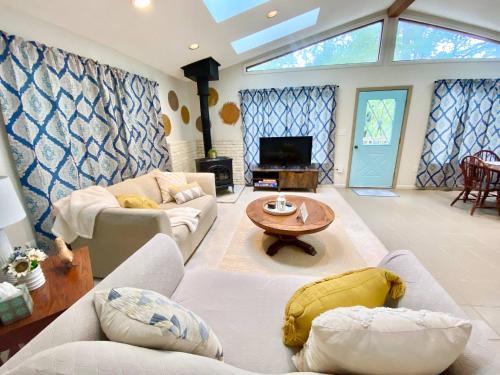 Basye Ski Chalet | Hot Tub Nature Retreat 2 min to Bryce Resort