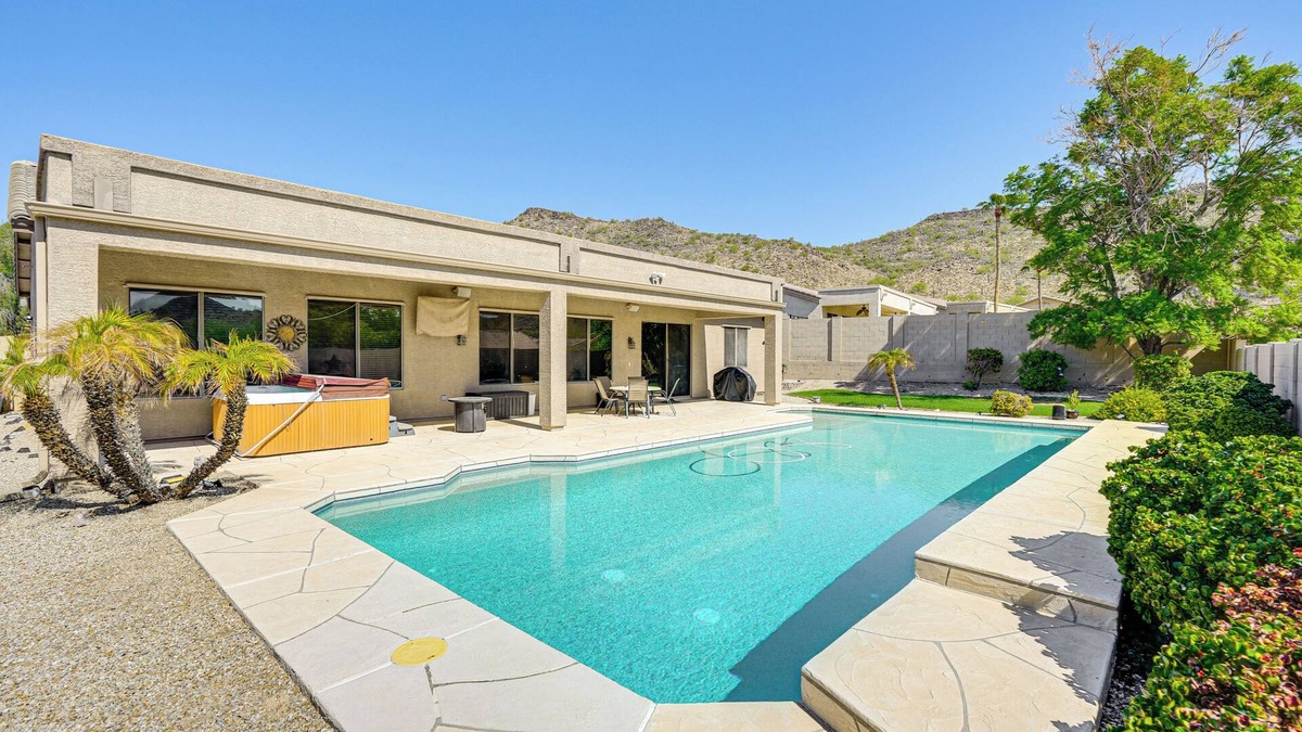 Deer Valley House | Hot Tub & On-Site Hiking: Phoenix Retreat!