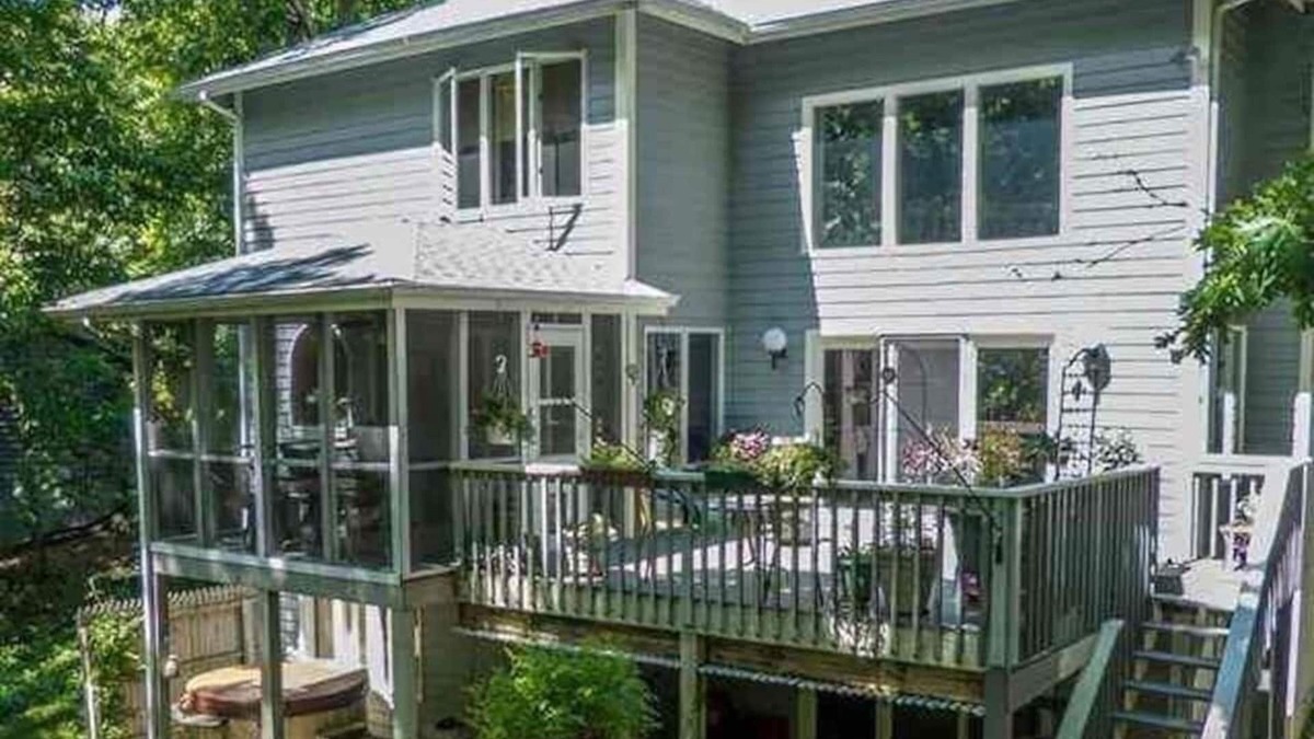 Massanutten House | Hot Tub, Screen Porch, Grill, Privacy, Ample Parking, No Bunks, onsite Amenities