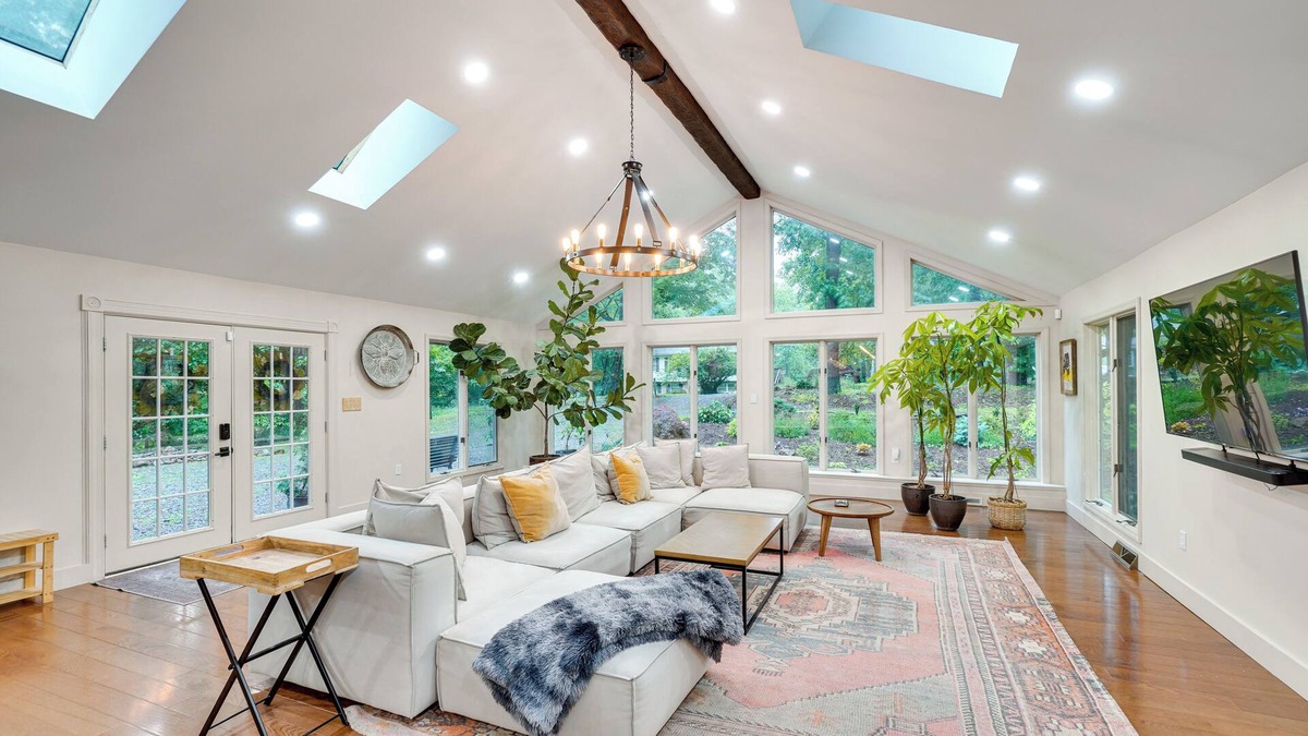 Falling Waters House | Hot Tub & Theater Room: Getaway in Falling Waters