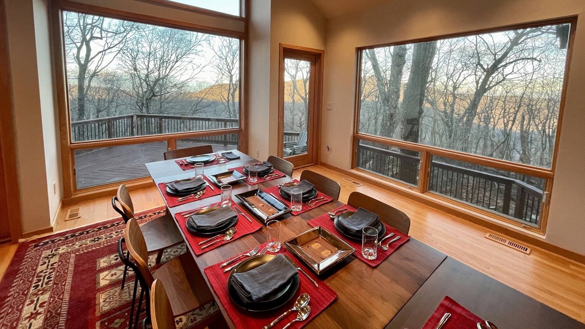 Chestnut Springs Cabin | Hot Tub & Views | Mid Century Modern Wonder