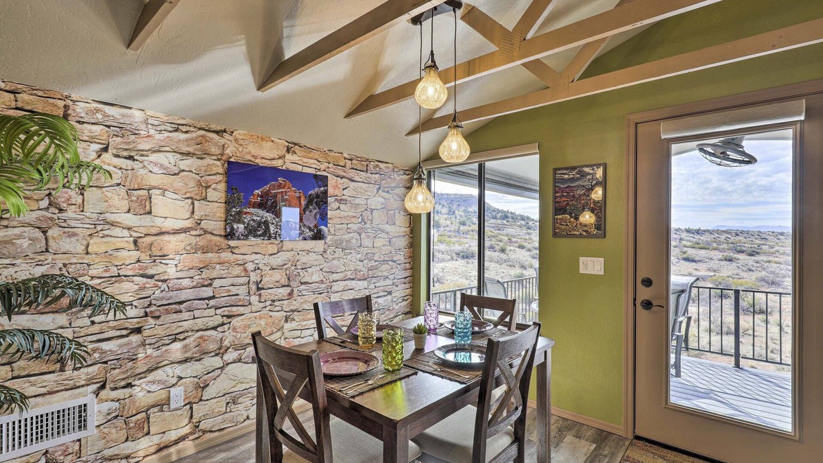 Cornville Cottage | Hot Tub & View: Wine Country Retreat in Cornville