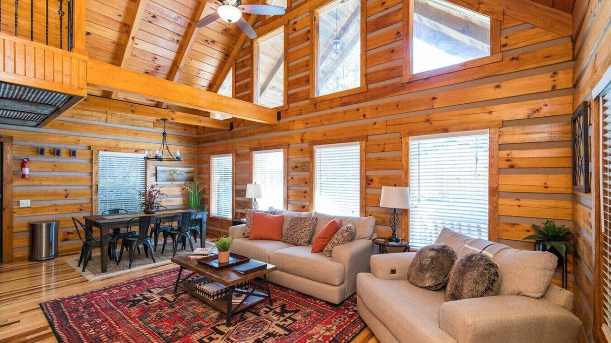 Campton Apartment | Hot Tub & WiFi - Big Boulder - Red River Gorge, KY