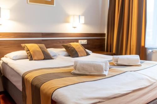 Tatabanya Hotel | Hotel Árpád