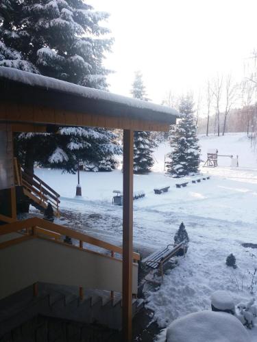 Dolni Dvur Hotel | Hotel ČESKÁ FARMA