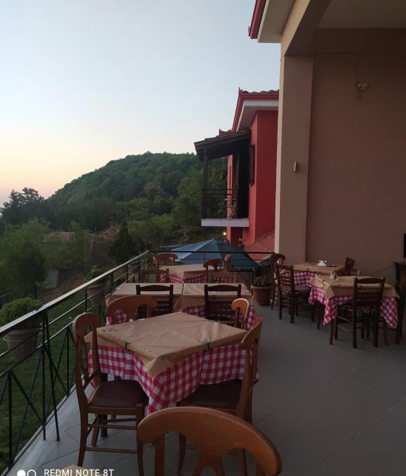 Morfovounion Hotel | HOTEL ΗΩ (ΞΕΝΩΝΑΣ ΤΣΙΑΧΡΗΣ)