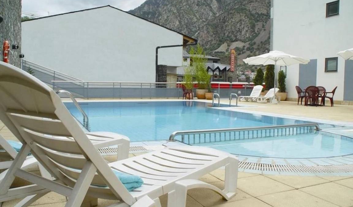 Andorra la Vella Hotel | Hotel ∙ 3 guests