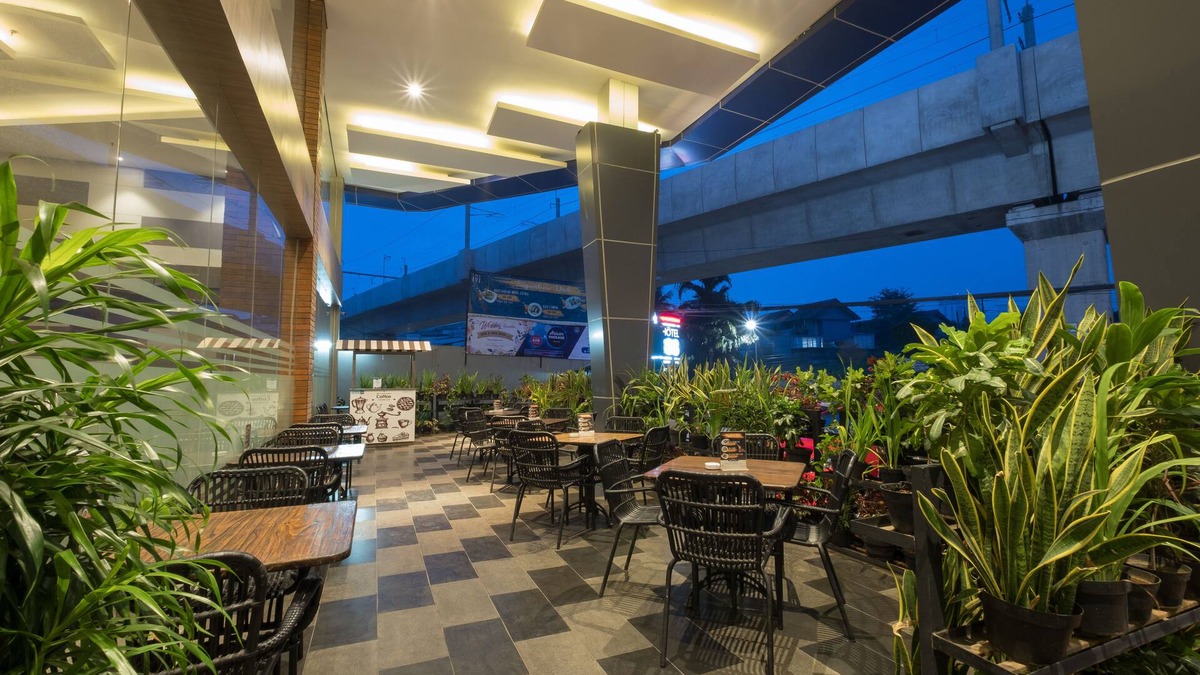 Gandaria-selatan Hotel | Hotel 88 Fatmawati Jakarta by WH