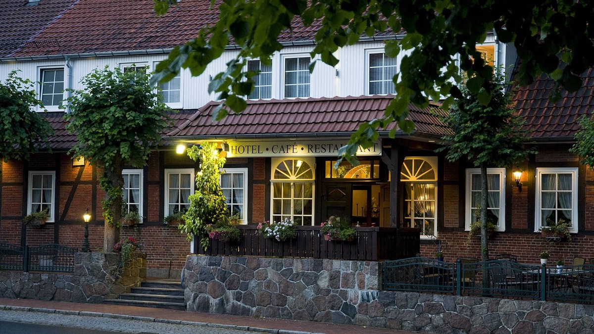 Egestorf Hotel | Hotel Acht Linden