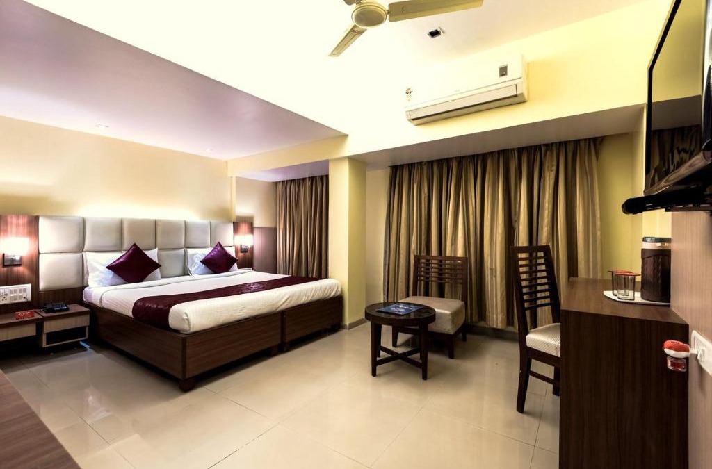 Nerul Hotel | Hotel Aishwarya Residency