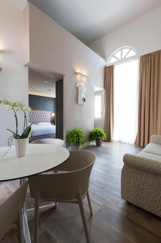 Baveno Hotel | Hotel Al Campanile - Luxury Suites & Apartments