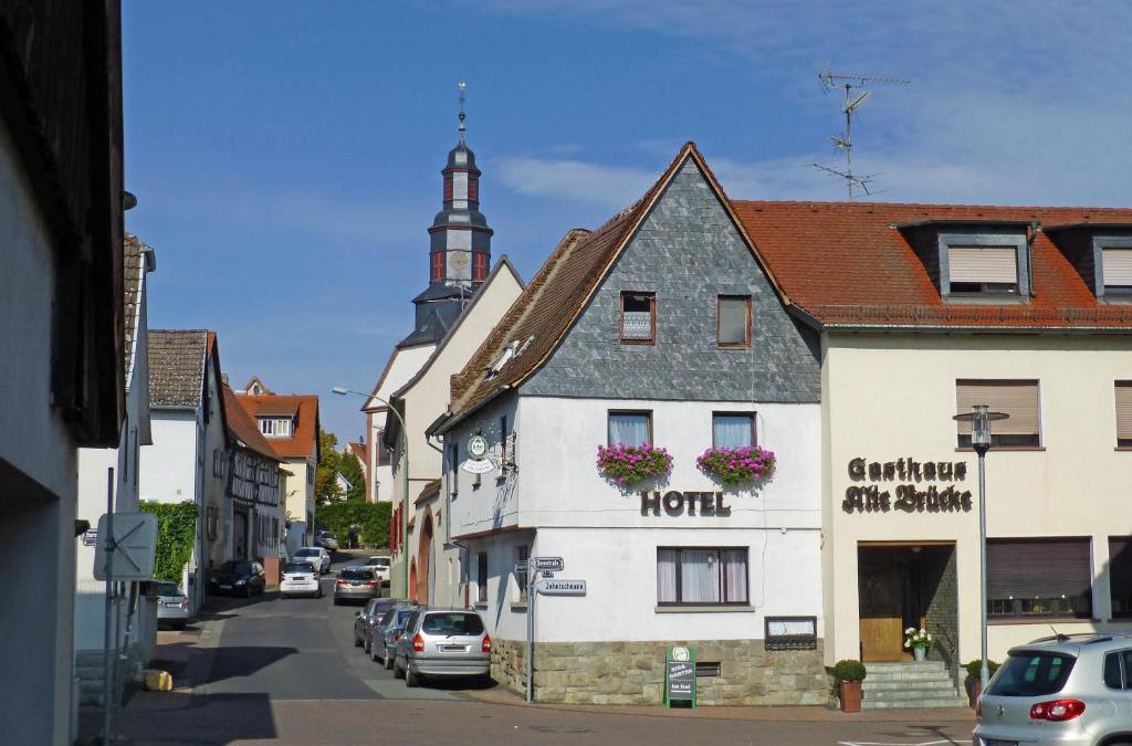 Ober-Erlenbach Hotel | Hotel Alte Brücke