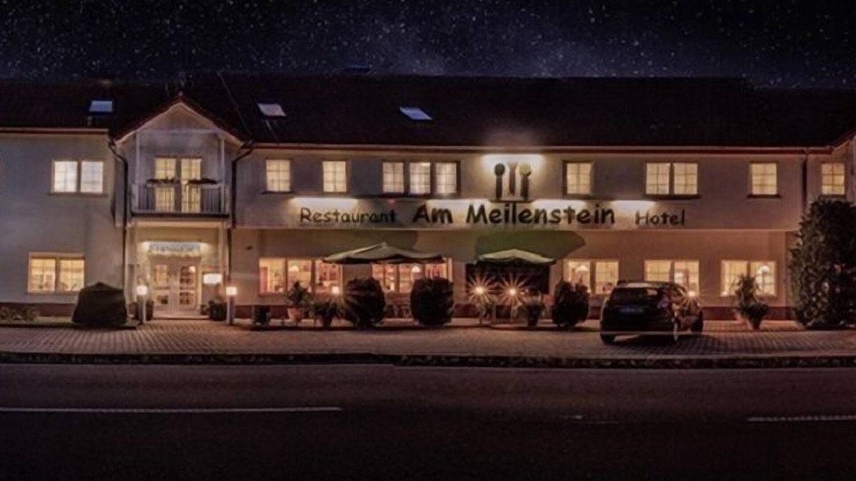 Dunkelforth Hotel | Hotel Am Meilenstein