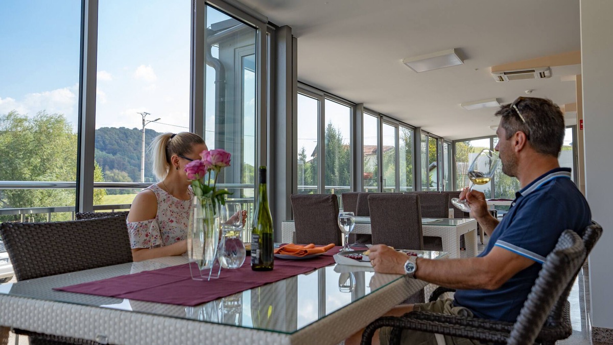 Netretic Hotel | Hotel Amarilis