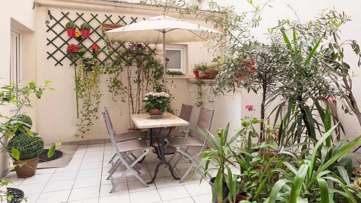Enfants-Rouges Hotel | Hotel Americain