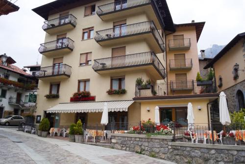 Serina Hotel | Hotel Americana