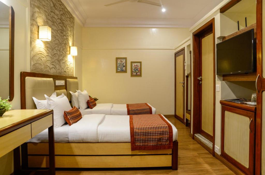 Dadar Hotel | Hotel Ameya