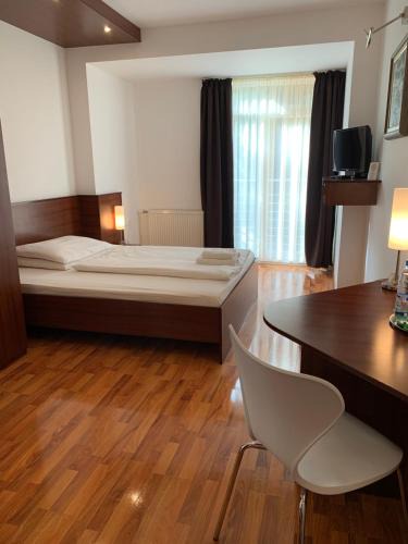 Senica Hotel | Hotel Arli