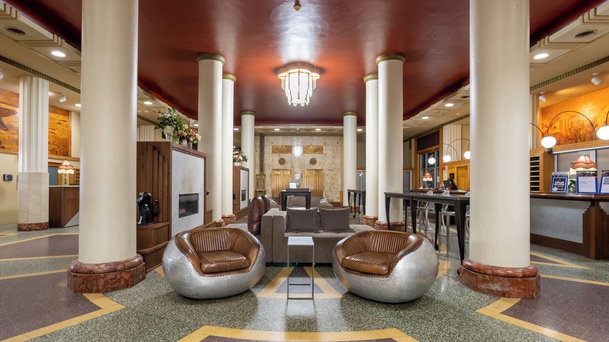 Downtown Buffalo Hotel | Hotel at the Lafayette Trademark Collection by Wyndham