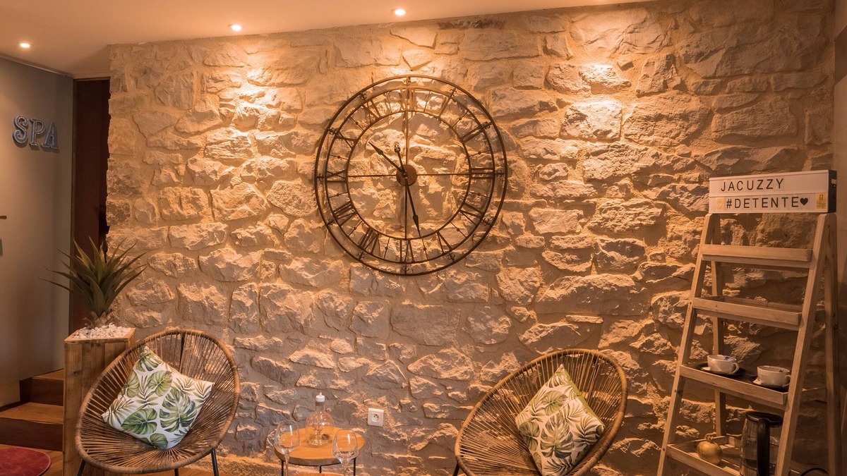 Onet-le-Chateau Hotel | Hotel Aux Berges de l'Aveyron