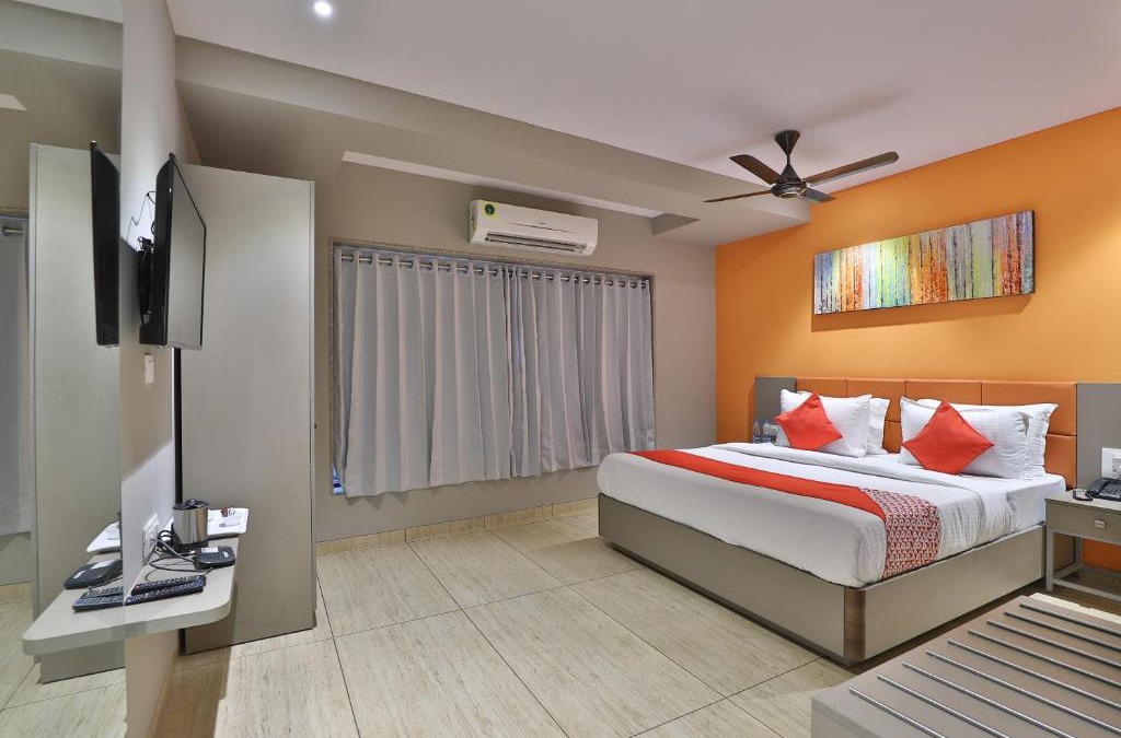 Surat Hotel | Hotel Avalon