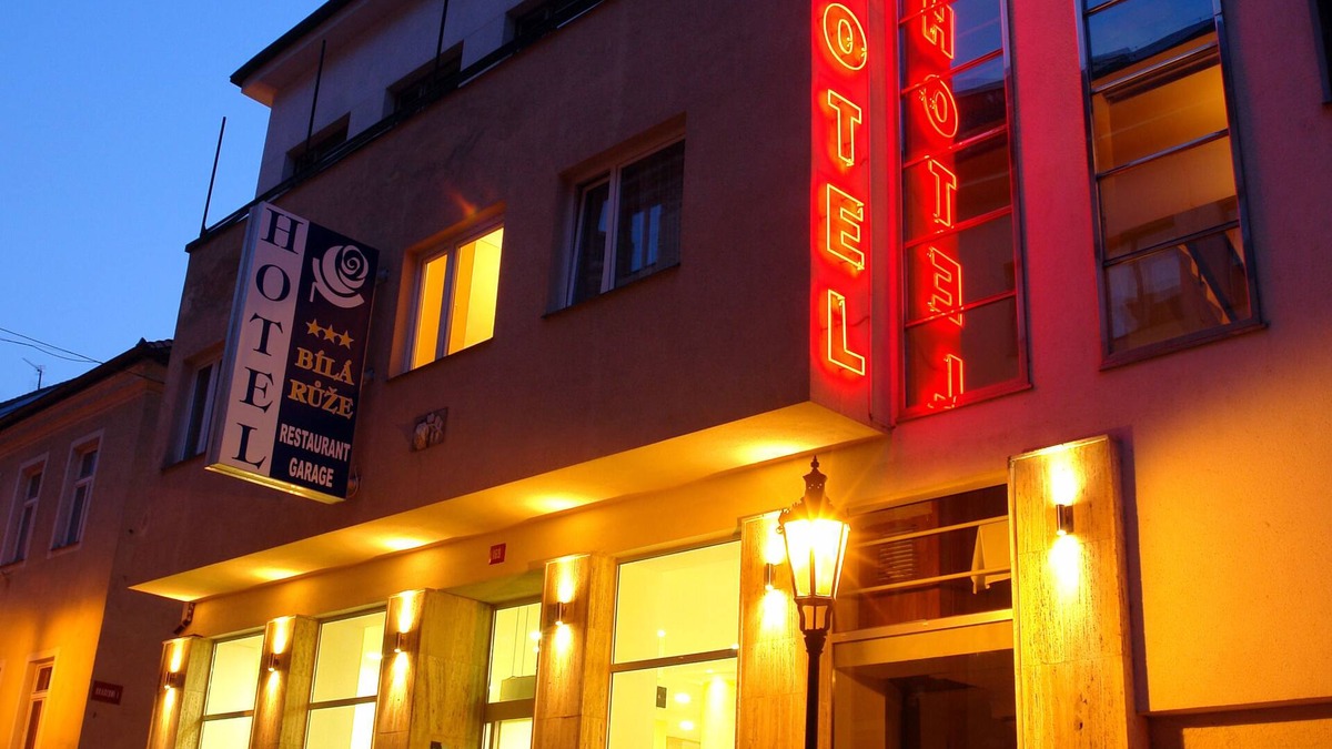 Pisek Hotel | Hotel Bílá Růže
